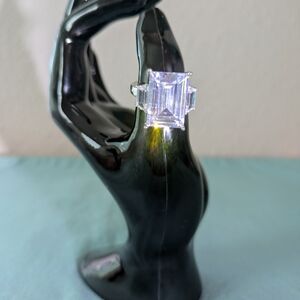 Elegant Silver/Moissanite Women's Cocktail Ring - Absolutely Stunning 10 Carats